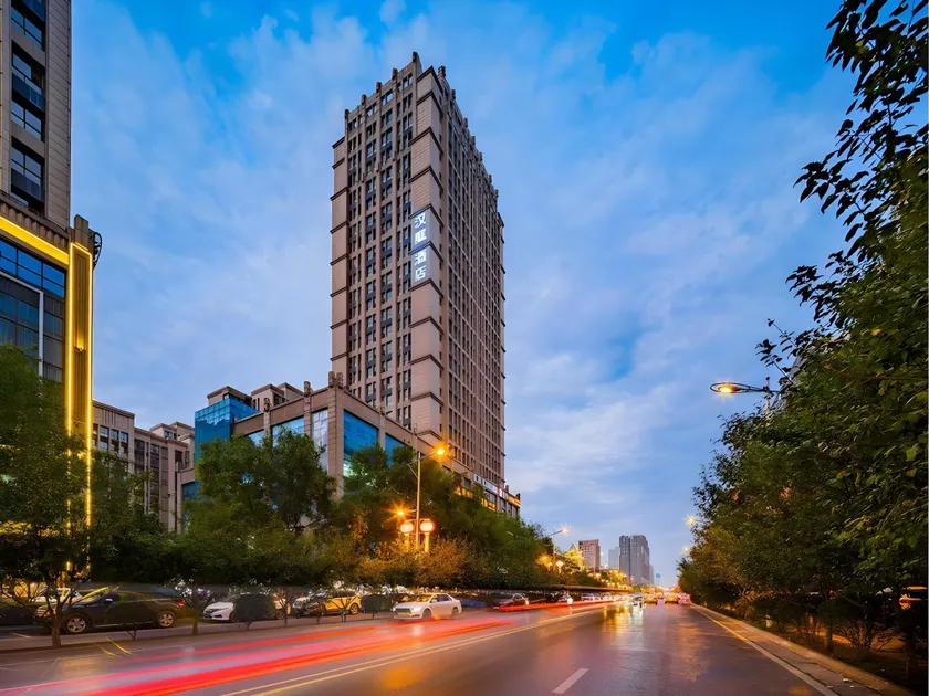 Hanting Hotel Xi'an North Railway Station Fengcheng 9th Road - Image 1