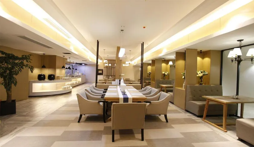 Yunding Hotel - Image 1