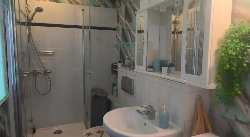 Diana Apartments - Image 1