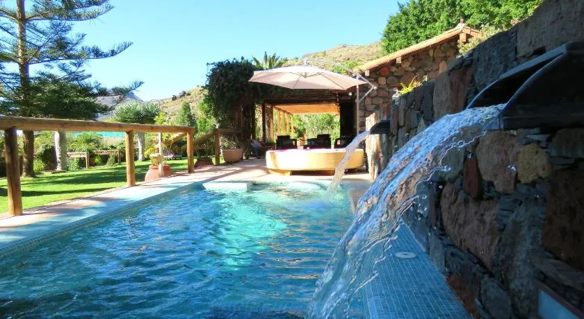Cozy villa in San Bartolomé, 130 m², pool - Image 1