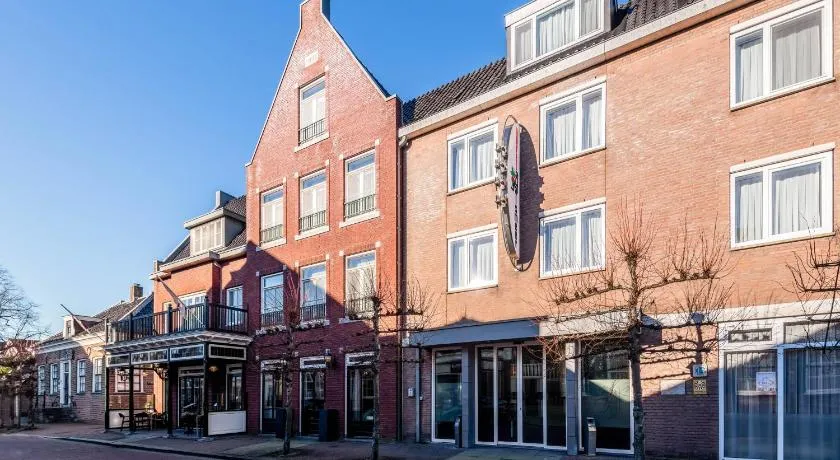 Hotel Aalsmeer - Image 1
