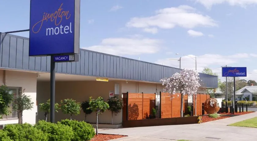 Junction Motel - Image 1