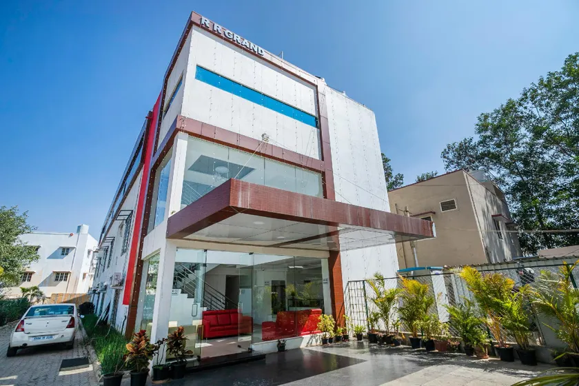 Hotel O Cosmopolitan - Image 1