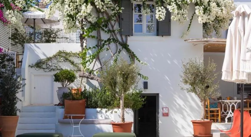 Yayaki Spetses - Image 1