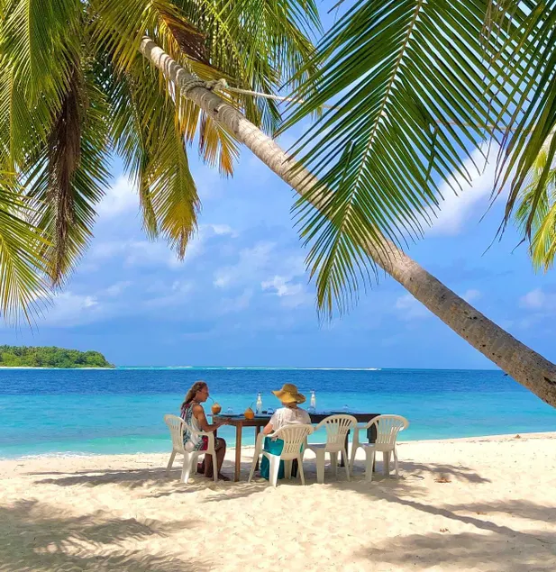Madi Beach Guesthouse - Image 1
