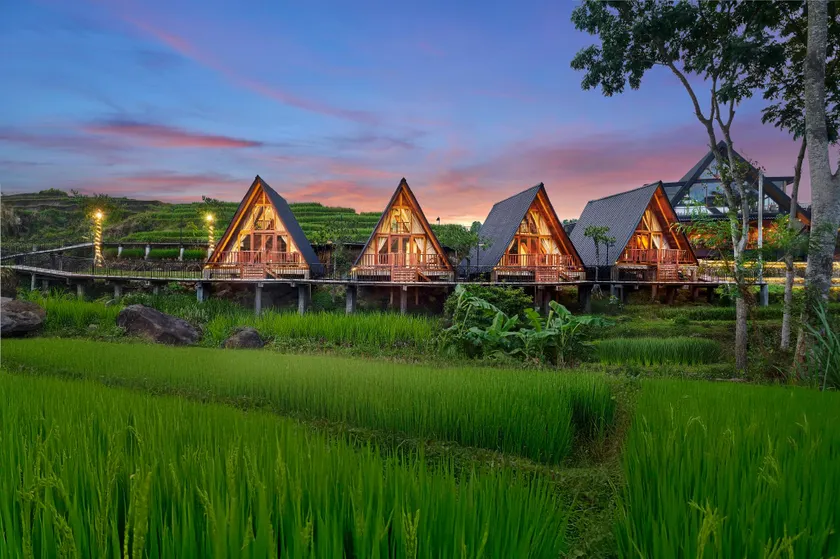 Asmaraloka Villa & Resto - Image 1