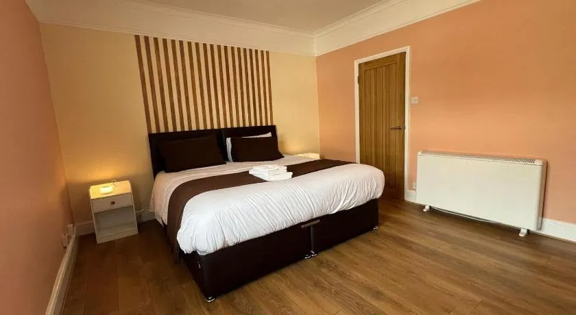Host & Stay - Regent Street - Image 1