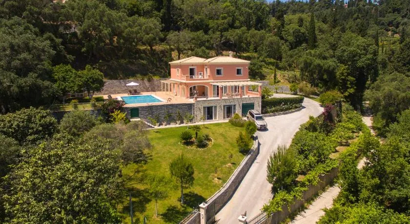 Villa Larisa - Image 1