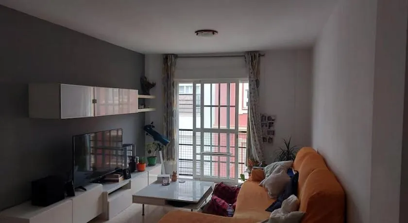 Piso céntrico de dos dormitorios - Image 1