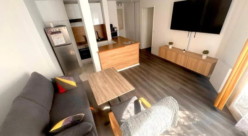 24 7 Open Apartment Parking 15'Paris 5'Athletica bis - Image 1