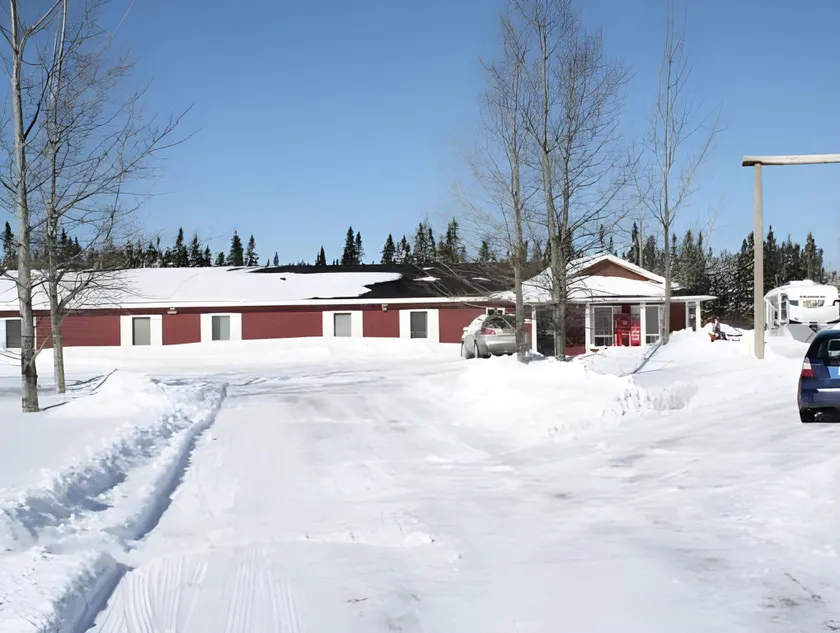The Country Inn Motel - Image 1
