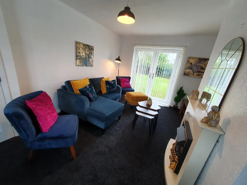 Amazing 3 Bedroom House with Garden in Blyth - Image 1