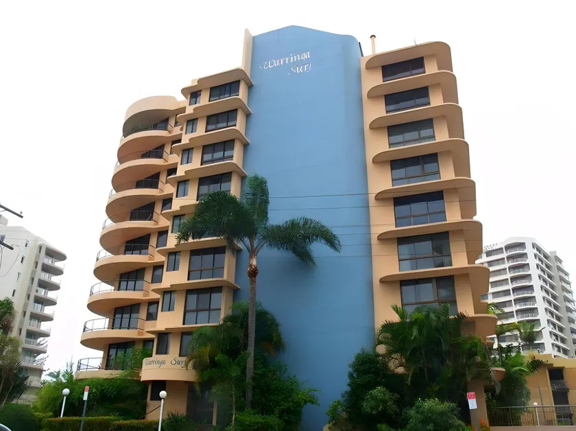 Warringa Surf Holiday Apartments - Image 1