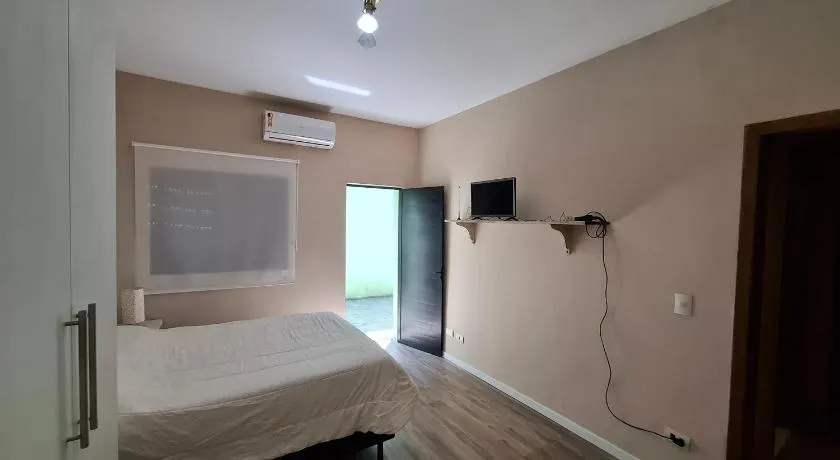Hostel Jardim da Saúde - Image 1