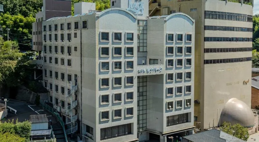 Hotel Luna Park - Image 1
