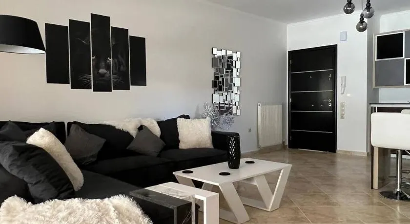 Anna Kavros luxury apartment - Image 1