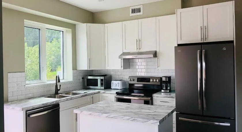 Downtown Whitehorse Deluxe 2 Bedroom Condo - Image 1