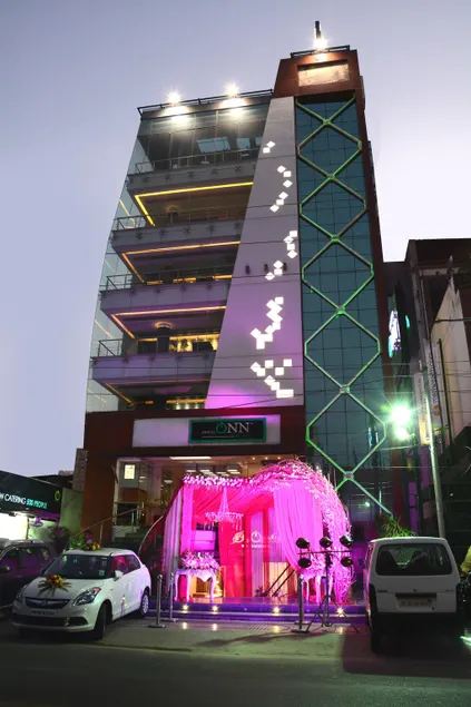 Hotel Onn - Image 1