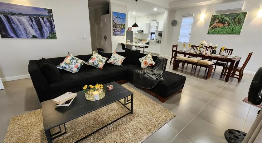 Entire Villa with Pool Vic Falls - Image 1