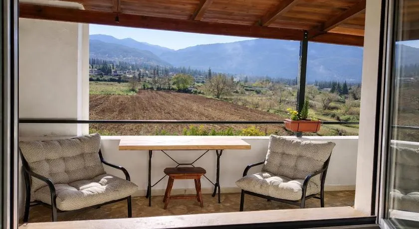 Villa Dorothy 360 -Mountain Escape in Polydrosos - Image 1