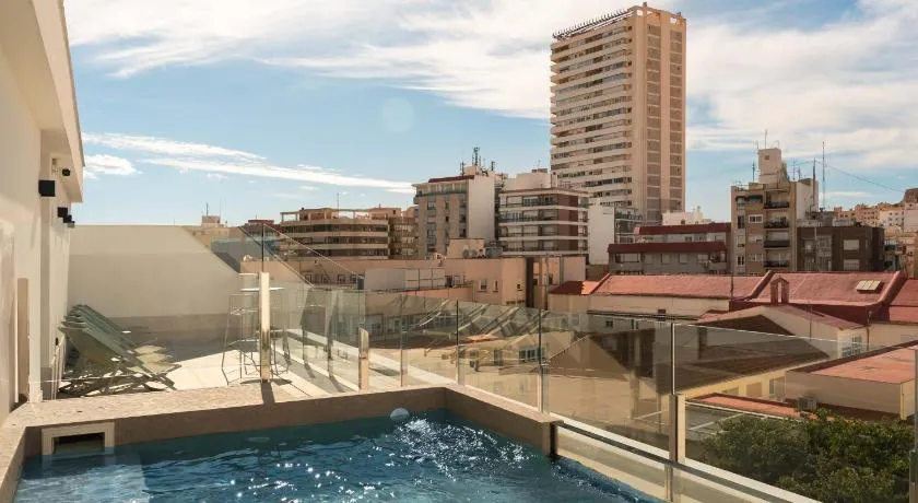 Limehome Alicante Avinguda de Jijona - Image 1