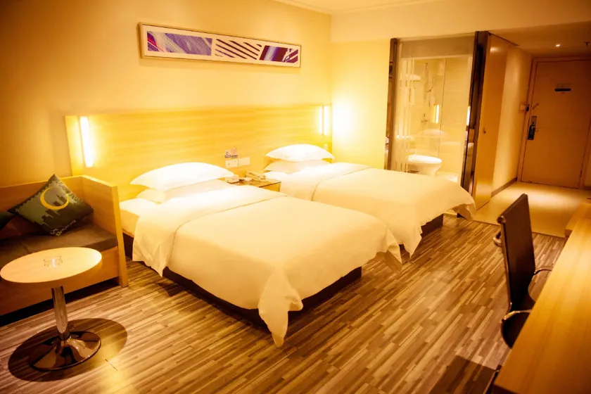 City Comfort Inn Xingyi Diomand Plaza - Image 1