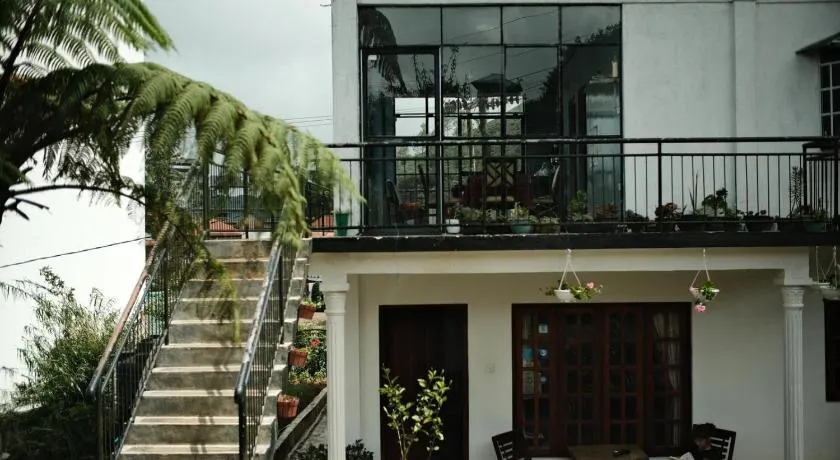 Lassana Villa - Image 1