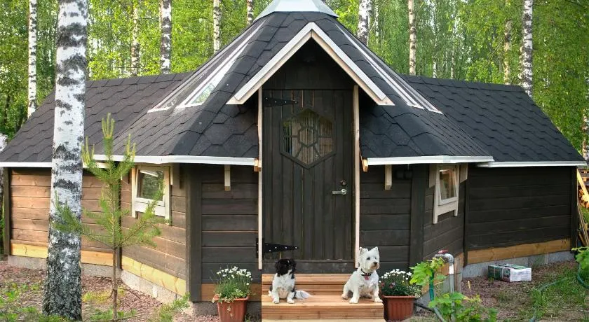 Glamping Troll House Eco-Cottage, Nuuksio for Nature lovers, Petfriendly - Image 1