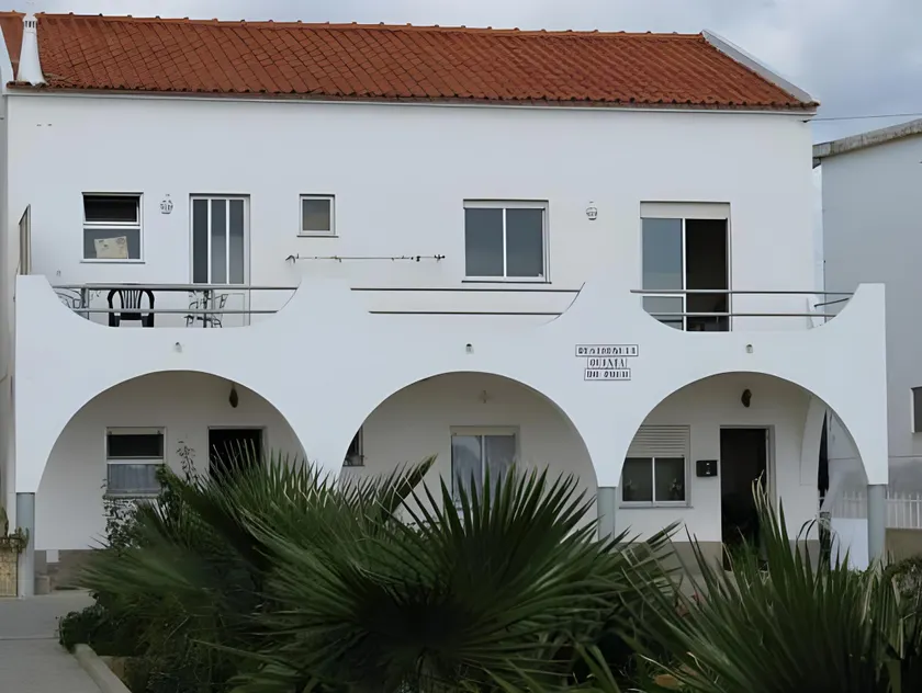 Residencia Quinta do Poço Guesthouse - Image 1