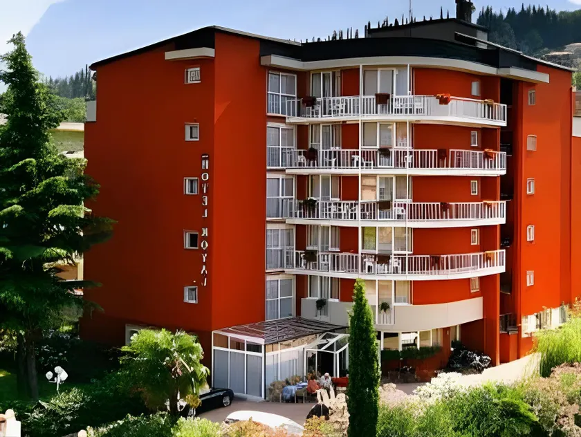Hotel Royal - Image 1