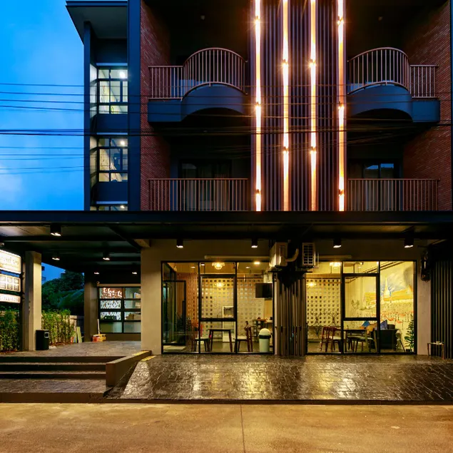 The Signature Nakhon Hotel - Image 1