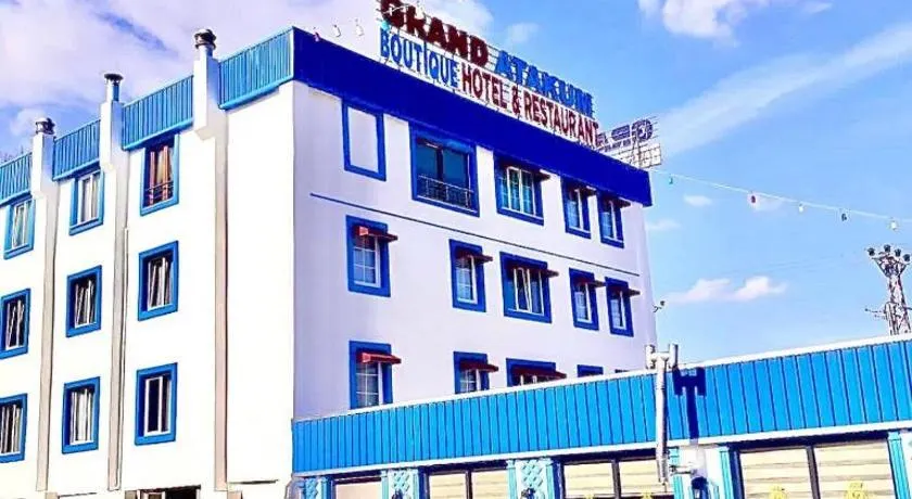 Mavi OTEL BOUTİQUE RESTAURANT - Image 1