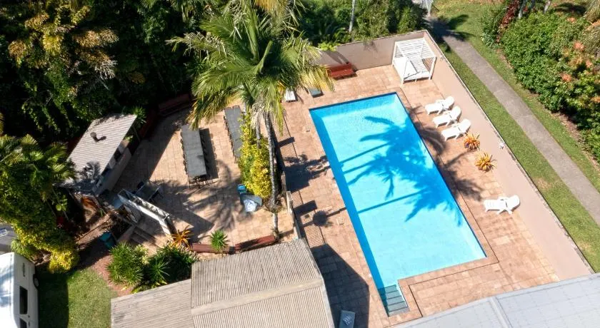 Tropical Hibiscus Caravan Park - Image 1