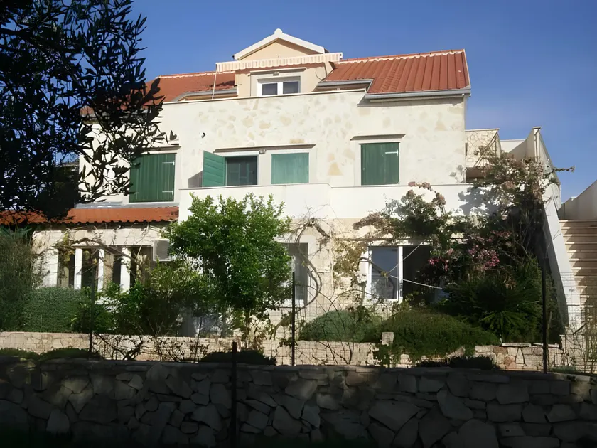 Apartments Dalmatinska Kuća - Image 1