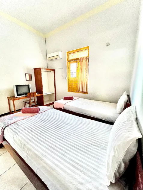 Wisma Mutiara - Image 1