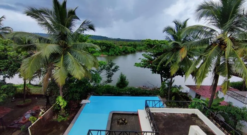 Luxury 3-BHK Villa with infinity Pool - Image 1