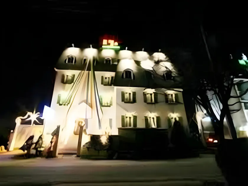 Hotel Jasmine - Image 1