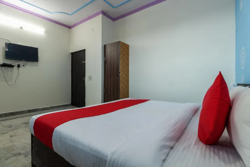 Collection O 60794 A One Residency And Restaurant - Image 1