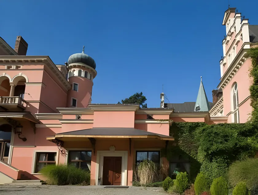 Pałac Bielawa - Image 1