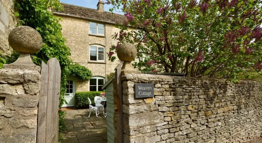 2 Bed in Minchinhampton 72872 - Image 1
