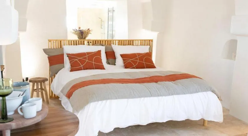 Unique guest room in the heart of Provence "The Secret of the Stones" - Image 1