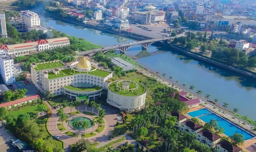 Khách sạn Quốc tế Lợi Lai - Li Lai International Hotel - Image 1
