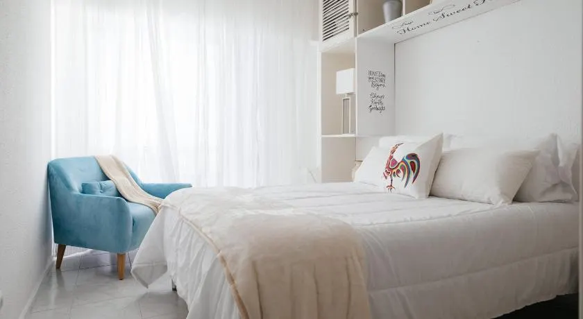 2 Room Condo - 5 mins from Costa da Caparica Beach & Bars - Image 1