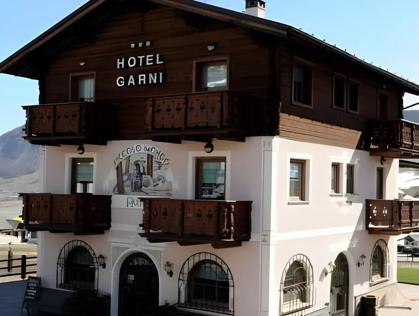 Hotel Piccolo Mondo - Image 1