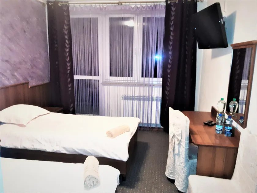 Motel Jaśminowy Dworek Człekówka 67 B - Image 1
