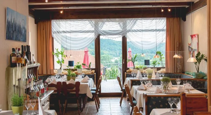 Hotel Restaurant Martha - Image 1