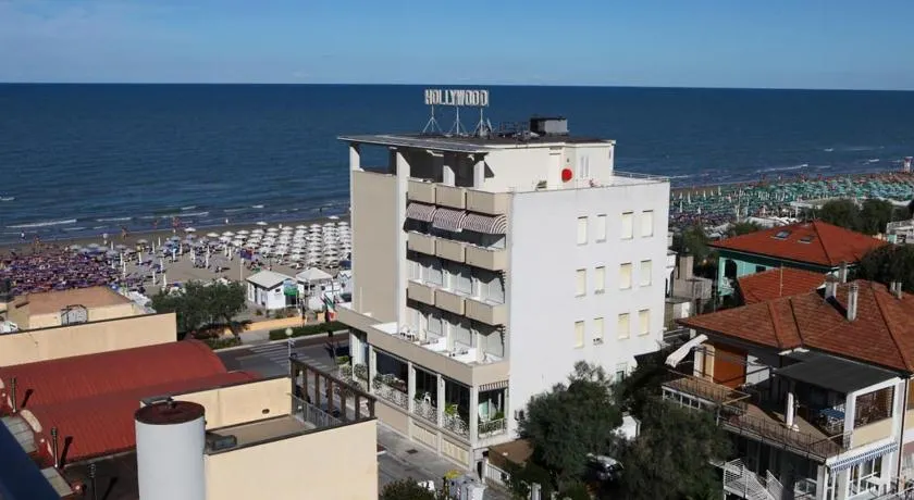 Hotel Hollywood - Image 1