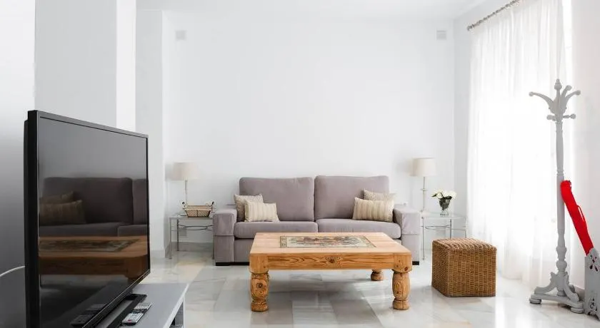 Loft en primera linea del paseo marítimo - Image 1