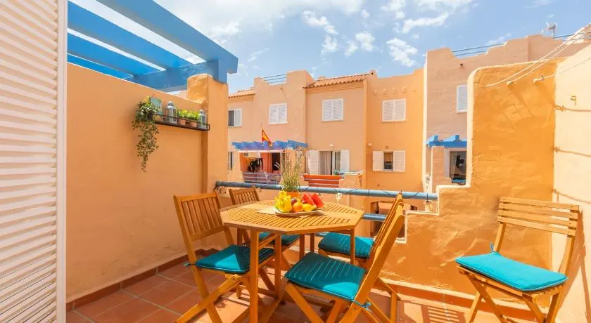 1a linea playa, balcon & piscina - Image 1