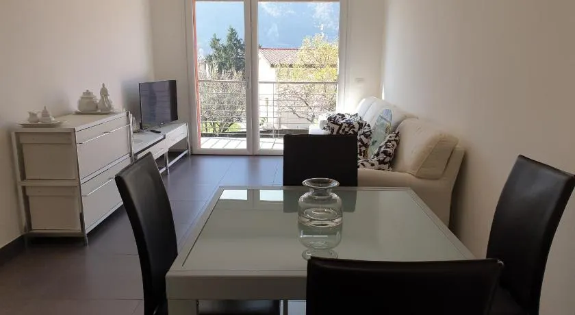 Modern apartament - Image 1